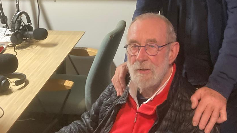 Je weet niet wat je hoort - Gasten: Hans Dorrestein, Annie van Ganswinkel en Laurens van der Zee.
