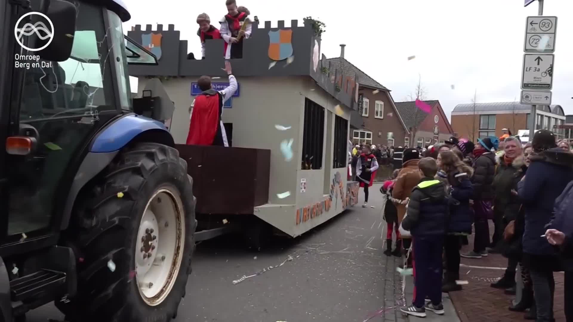 Carnavalsoptocht Millingen aan de Rijn Carnavalsoptocht Millingen aan de Rijn
